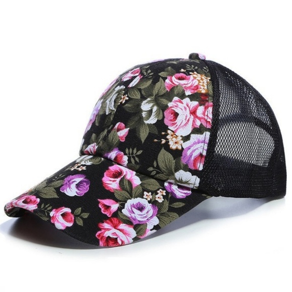 Accessories - Floral trucker style cap
